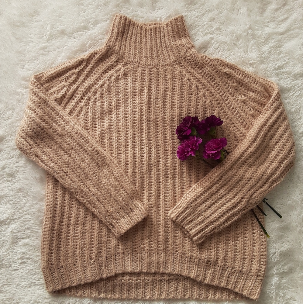 Fawn Cozy Chunky Sweater